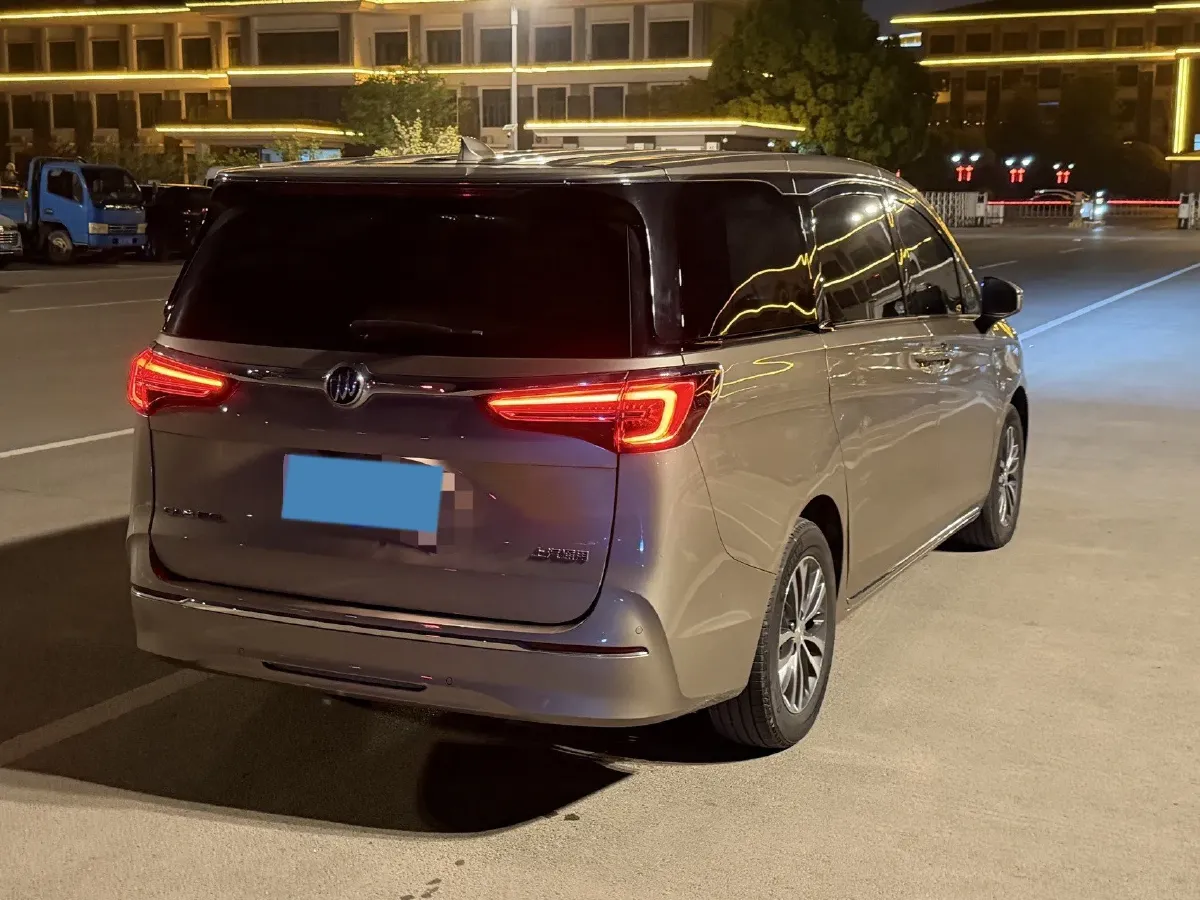 2023 Buick GL8 2.0T 237HP L4 9AT,autocango,china used car exporter,china ev exporter,chinese used car exporter,chinese used ev exporter