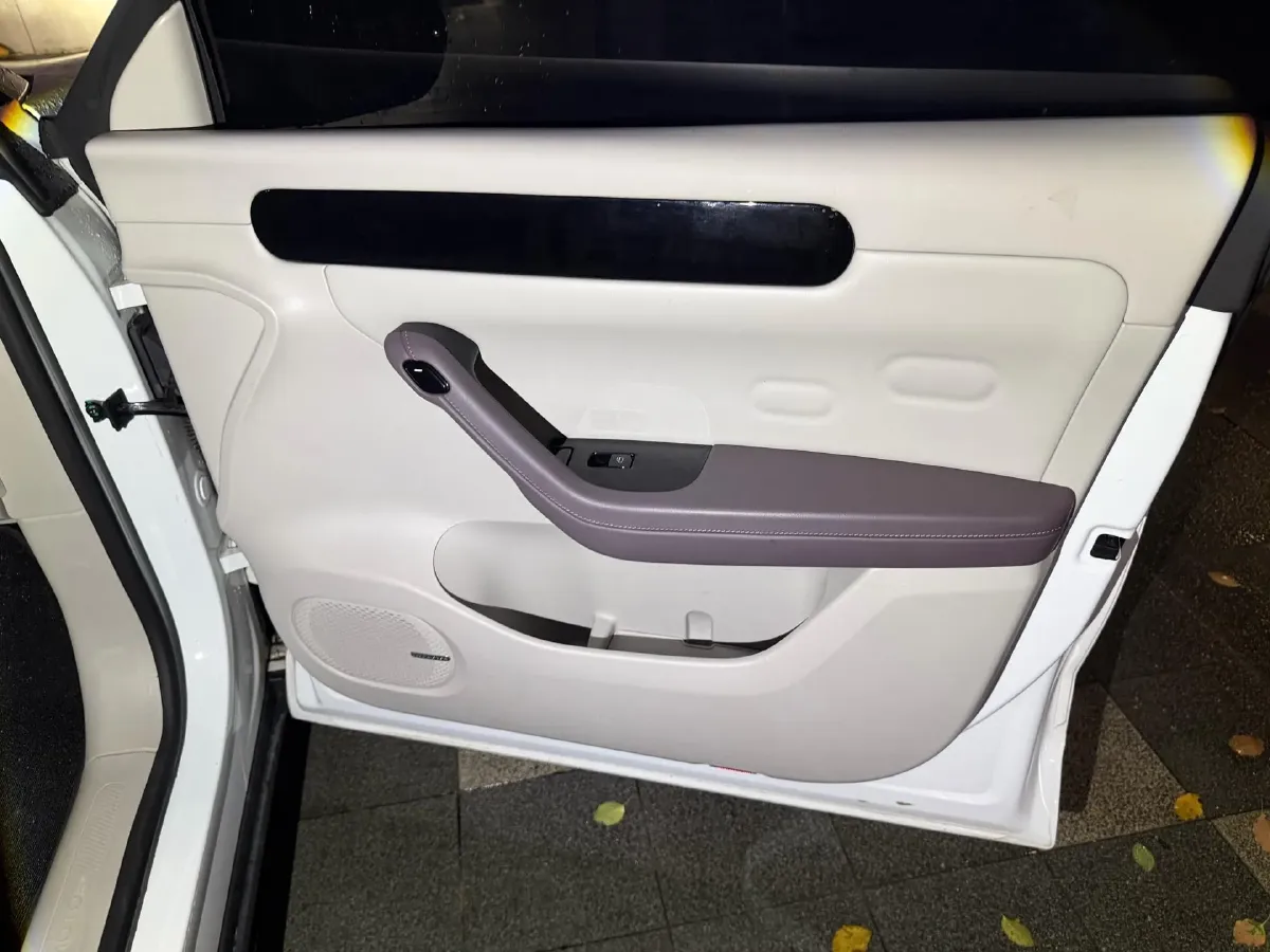 2023 Leapmotor C11 1.2T 131HP L3 REEV 43.74KWH,autocango,china used car exporter,china ev exporter,chinese used car exporter,chinese used ev exporter