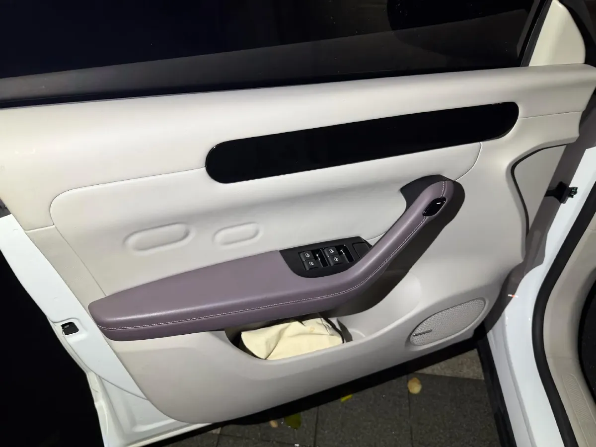 2023 Leapmotor C11 1.2T 131HP L3 REEV 43.74KWH,autocango,china used car exporter,china ev exporter,chinese used car exporter,chinese used ev exporter