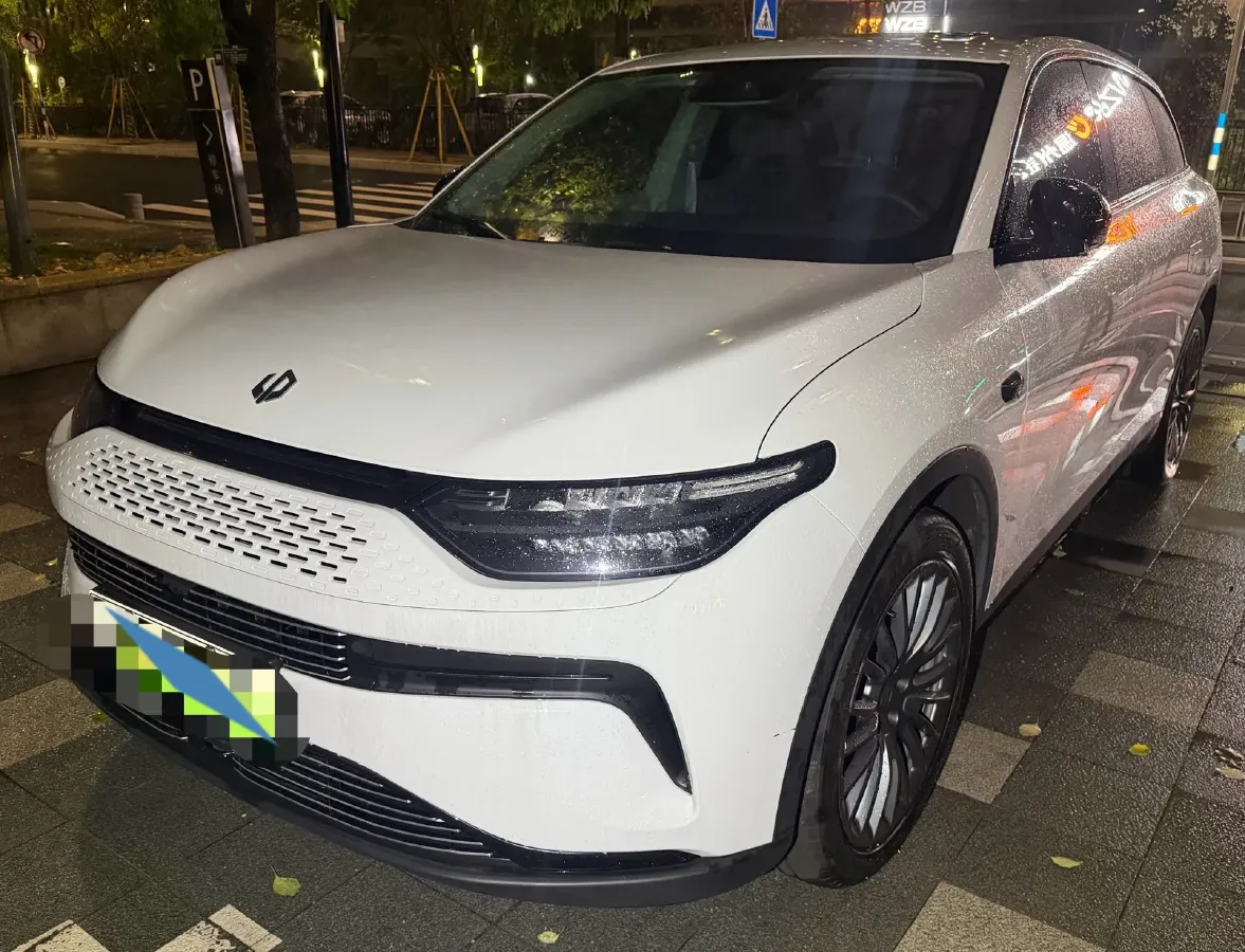 2023 Leapmotor C11 1.2T 131HP L3 REEV 43.74KWH,autocango,china used car exporter,china ev exporter,chinese used car exporter,chinese used ev exporter