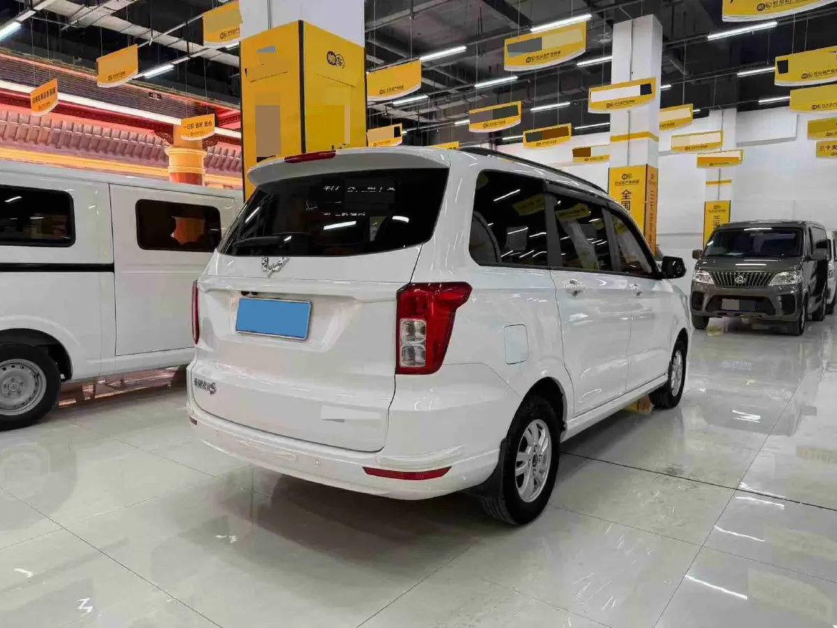 2021 WuLing HongGuang 1.5L 99HP L4 6MT,autocango,china used car exporter,china ev exporter,chinese used car exporter,chinese used ev exporter