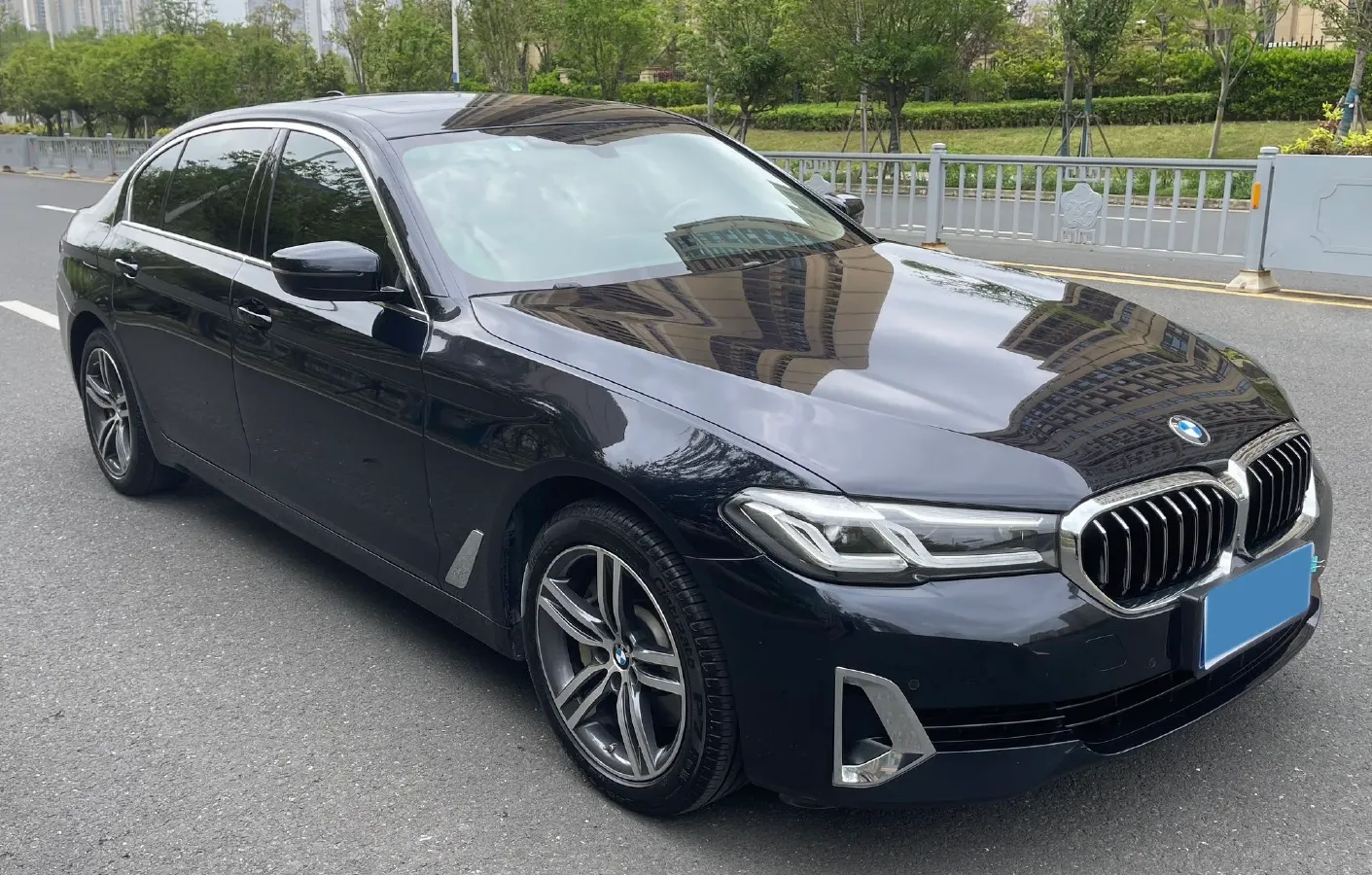 2021 BMW 5 Series 2.0T 252HP L4 8AT,autocango,china used car exporter,china ev exporter,chinese used car exporter,chinese used ev exporter