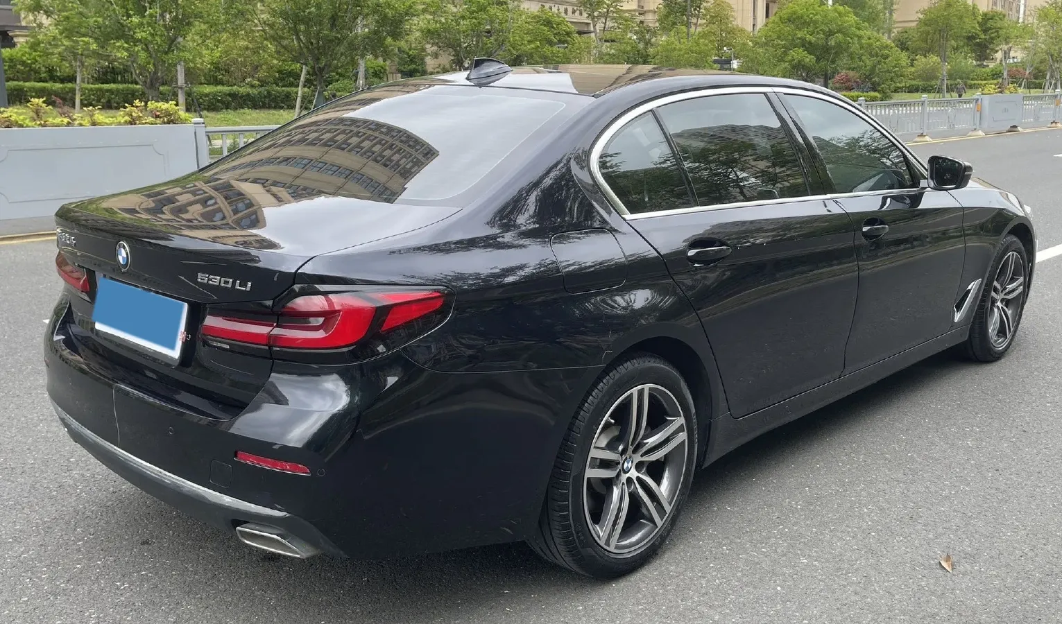 2021 BMW 5 Series 2.0T 252HP L4 8AT,autocango,china used car exporter,china ev exporter,chinese used car exporter,chinese used ev exporter