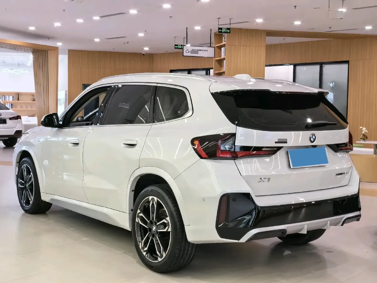 2024 BMW X1 2.0T 204HP L4 7DCT,autocango,china used car exporter,china ev exporter,chinese used car exporter,chinese used ev exporter