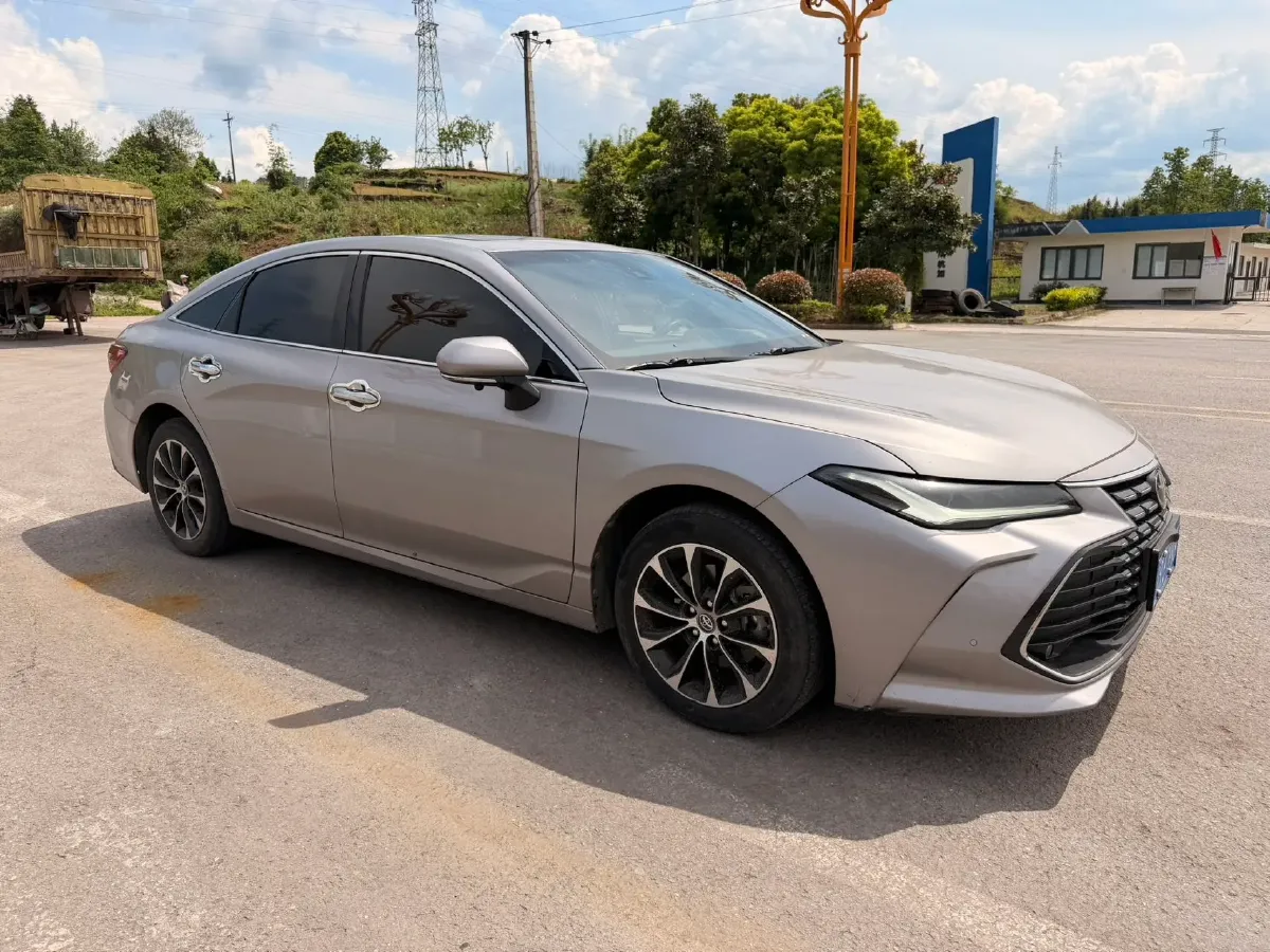 2023 Toyota Avalon 2.0L 177HP L4 CVT,autocango,china used car exporter,china ev exporter,chinese used car exporter,chinese used ev exporter