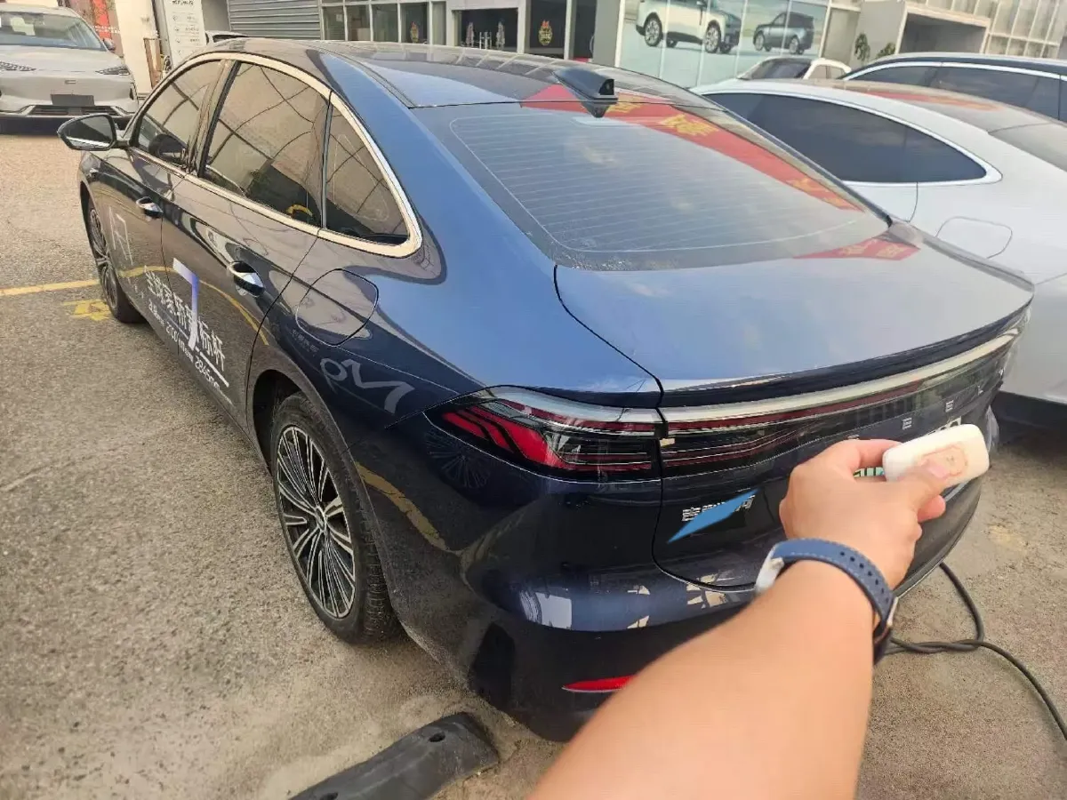 2025 Geely Galaxy A7 1.5L 112HP L4 1DHT PHEV,autocango,china used car exporter,china ev exporter,chinese used car exporter,chinese used ev exporter