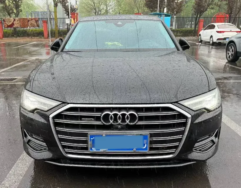2023 Audi A6L 2.0T 245HP L4 7DCT,autocango,china used car exporter,china ev exporter,chinese used car exporter,chinese used ev exporter
