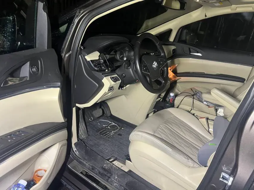 2023 Buick GL8 2.0T 237HP L4 9AT,autocango,china used car exporter,china ev exporter,chinese used car exporter,chinese used ev exporter