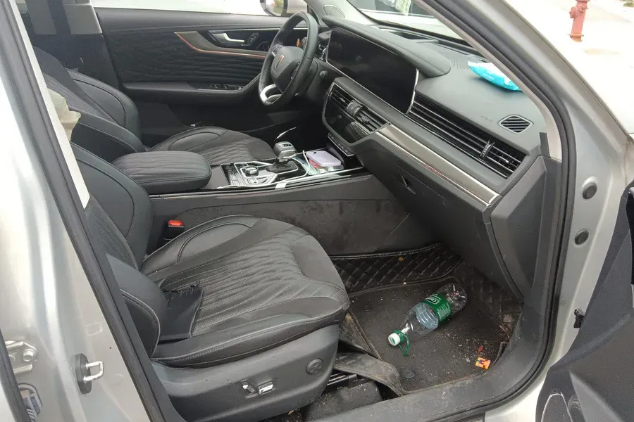 2019 HongQi HS5 2.0T 224HP L4 6AT,autocango,china used car exporter,china ev exporter,chinese used car exporter,chinese used ev exporter