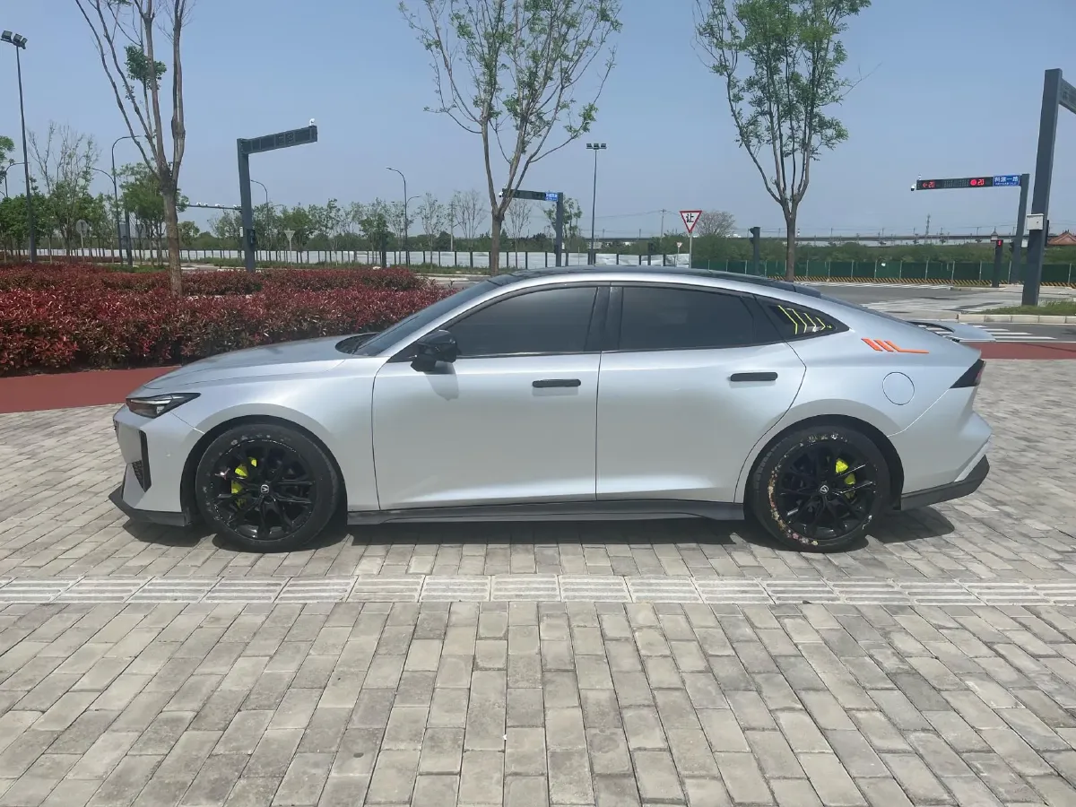 2024 ChangAn UNI-V 1.5T 188HP L4 7DCT,autocango,china used car exporter,china ev exporter,chinese used car exporter,chinese used ev exporter