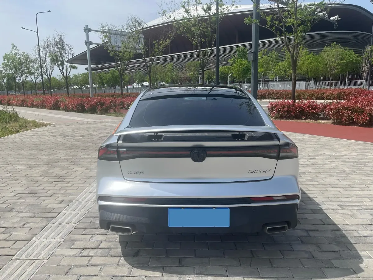 2024 ChangAn UNI-V 1.5T 188HP L4 7DCT,autocango,china used car exporter,china ev exporter,chinese used car exporter,chinese used ev exporter