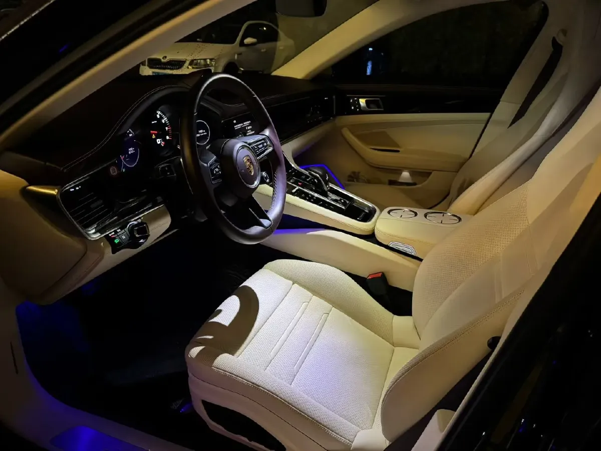 2021 Porsche Panamera 2.9T 330HP V6 8DCT,autocango,china used car exporter,china ev exporter,chinese used car exporter,chinese used ev exporter