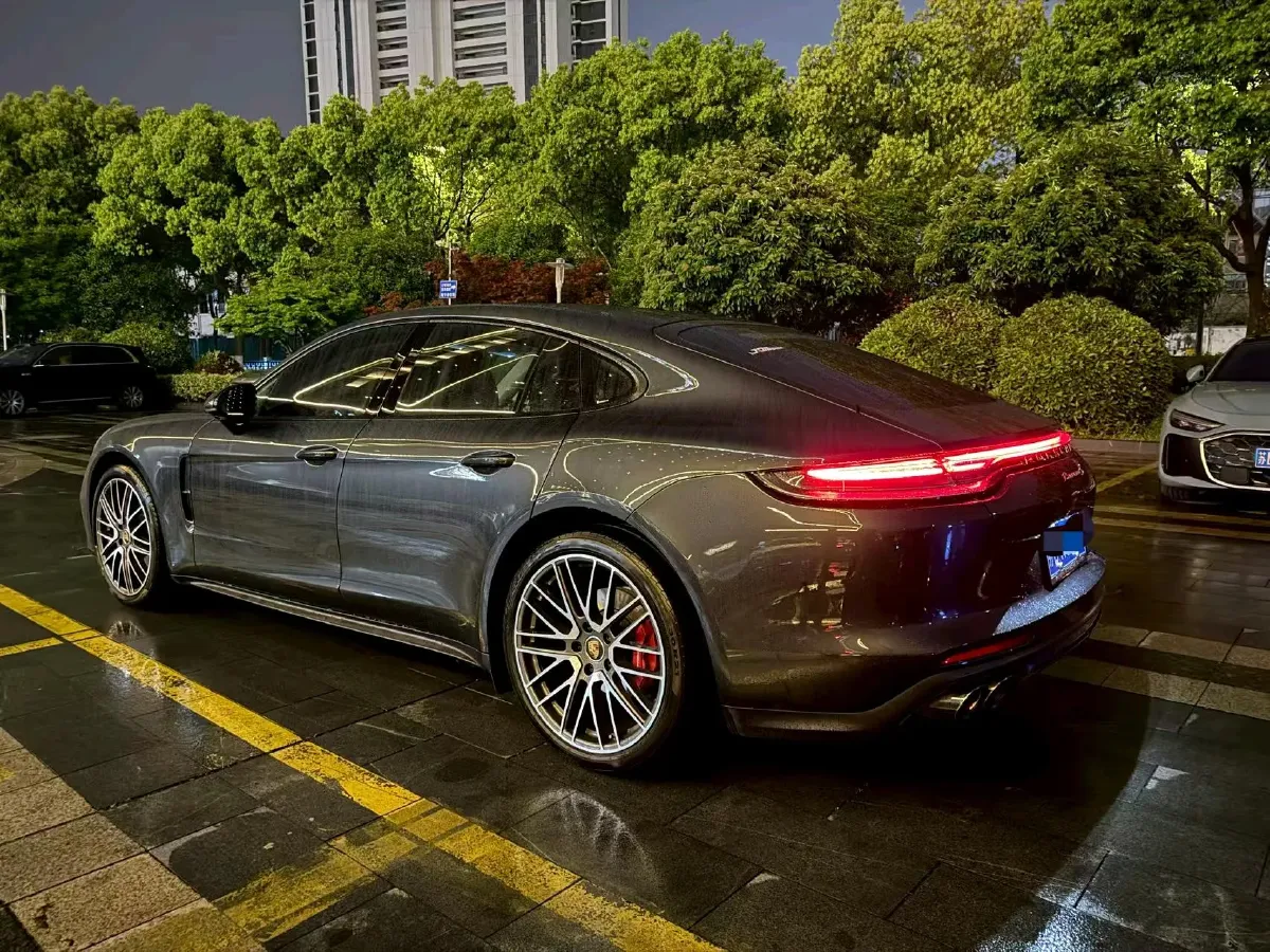 2021 Porsche Panamera 2.9T 330HP V6 8DCT,autocango,china used car exporter,china ev exporter,chinese used car exporter,chinese used ev exporter