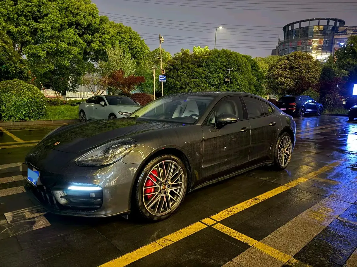 2021 Porsche Panamera 2.9T 330HP V6 8DCT,autocango,china used car exporter,china ev exporter,chinese used car exporter,chinese used ev exporter