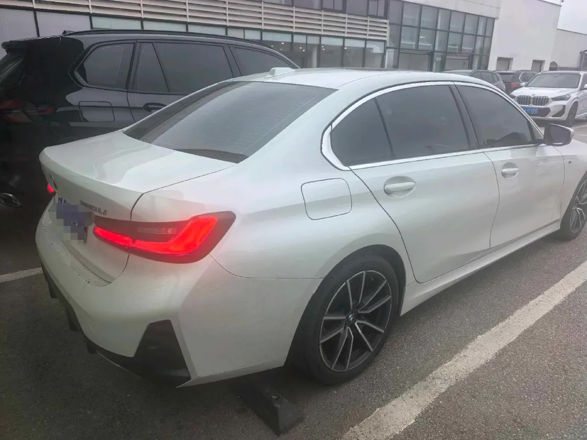 2023 BMW 3 Series 2.0T 156HP L4 8AT,autocango,china used car exporter,china ev exporter,chinese used car exporter,chinese used ev exporter
