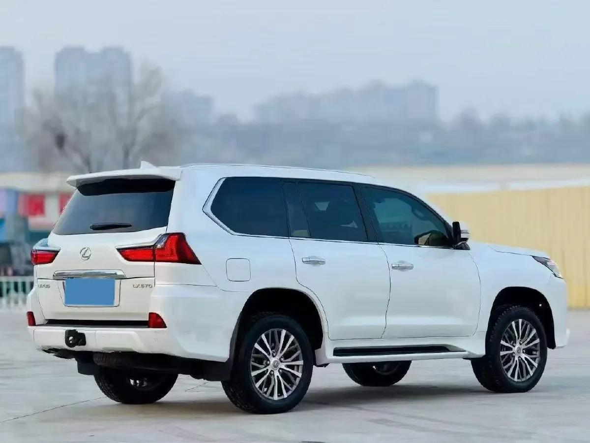 2016 Lexus LX 5.7L 367HP V8 8AT,autocango,china used car exporter,china ev exporter,chinese used car exporter,chinese used ev exporter