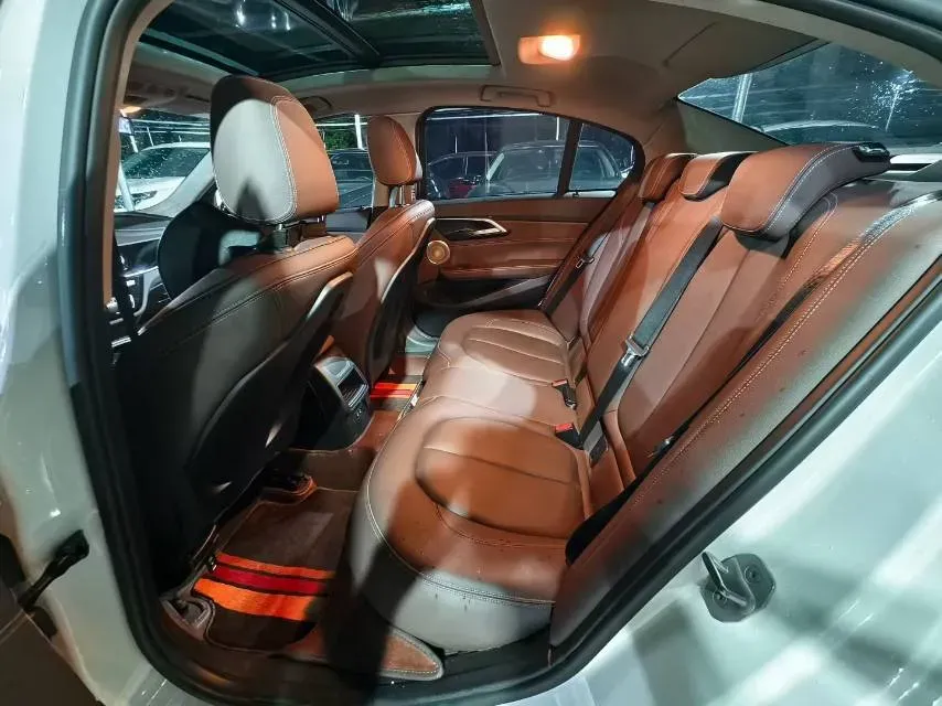 2023 BMW 1 Series 1.5T 136HP L3 7DCT,autocango,china used car exporter,china ev exporter,chinese used car exporter,chinese used ev exporter