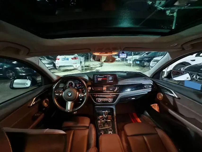 2023 BMW 1 Series 1.5T 136HP L3 7DCT,autocango,china used car exporter,china ev exporter,chinese used car exporter,chinese used ev exporter