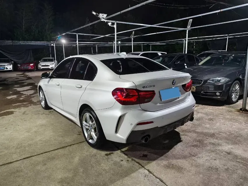 2023 BMW 1 Series 1.5T 136HP L3 7DCT,autocango,china used car exporter,china ev exporter,chinese used car exporter,chinese used ev exporter