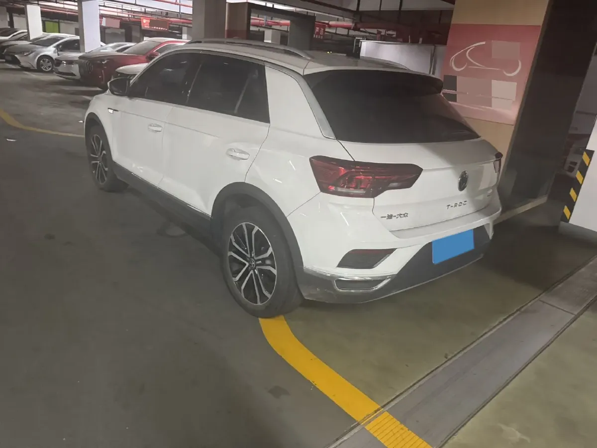2022 Volkswagen T-Roc 1.4T 150HP L4 7DCT,autocango,china used car exporter,china ev exporter,chinese used car exporter,chinese used ev exporter