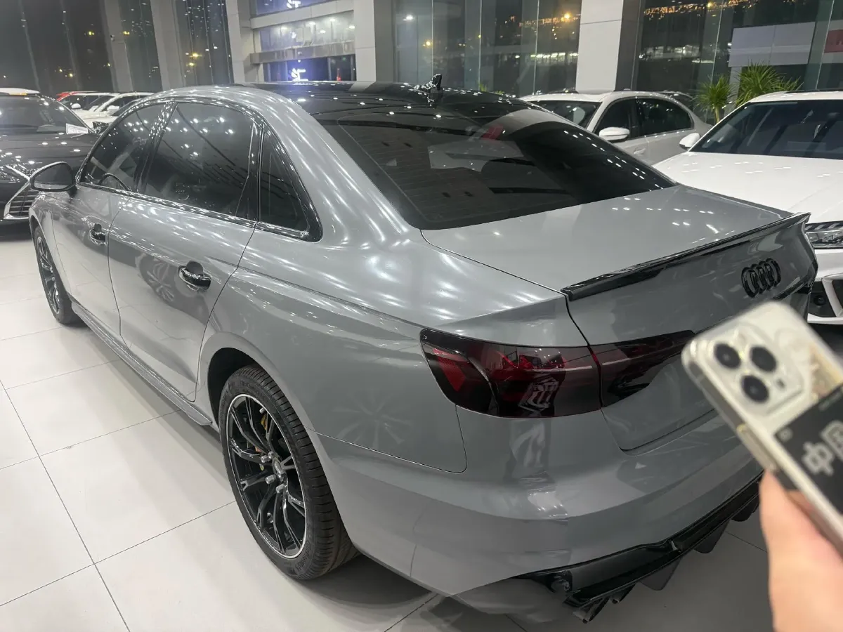 2020 Audi A4L 2.0T 190HP L4 7DCT,autocango,china used car exporter,china ev exporter,chinese used car exporter,chinese used ev exporter