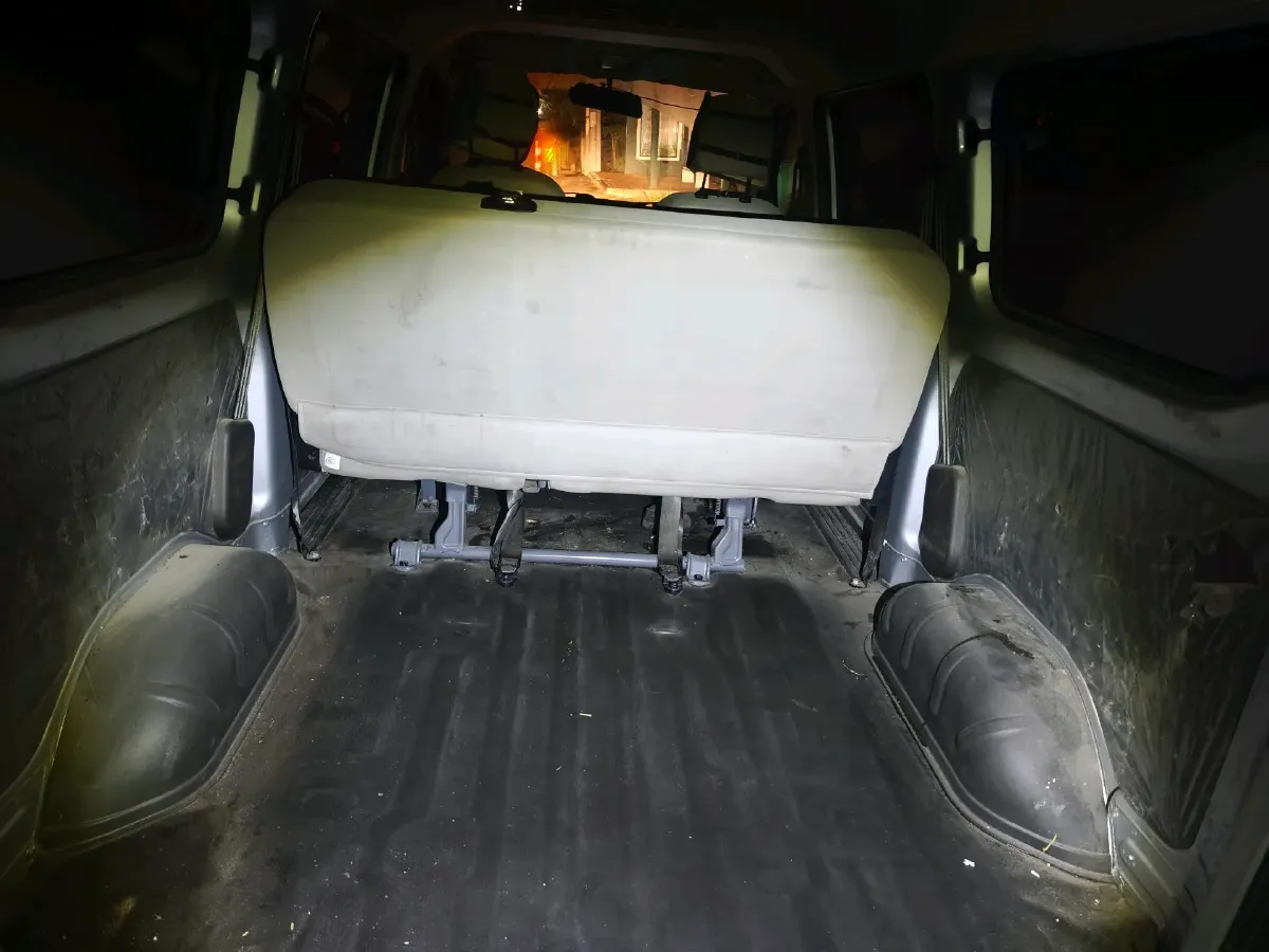 2022 WuLing RongGuang S 1.2L 76HP L4 5MT,autocango,china used car exporter,china ev exporter,chinese used car exporter,chinese used ev exporter