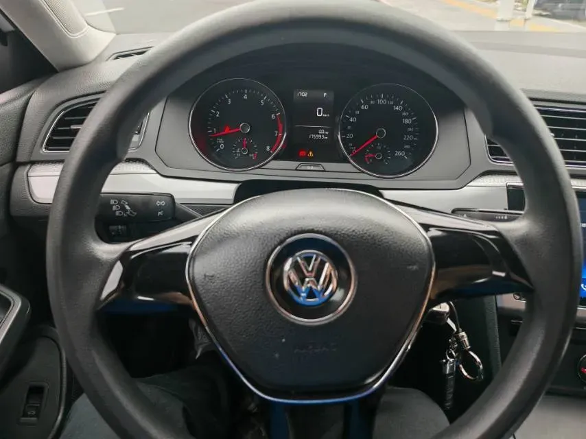 2017 Volkswagen Lamando 1.4T 131HP L4 7DCT,autocango,china used car exporter,china ev exporter,chinese used car exporter,chinese used ev exporter