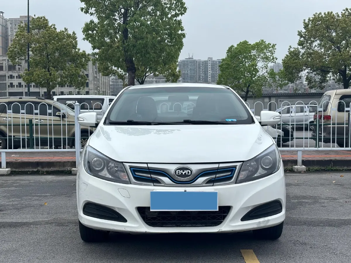 2018 BYD e5 BEV 60.48KWH,autocango,china used car exporter,china ev exporter,chinese used car exporter,chinese used ev exporter