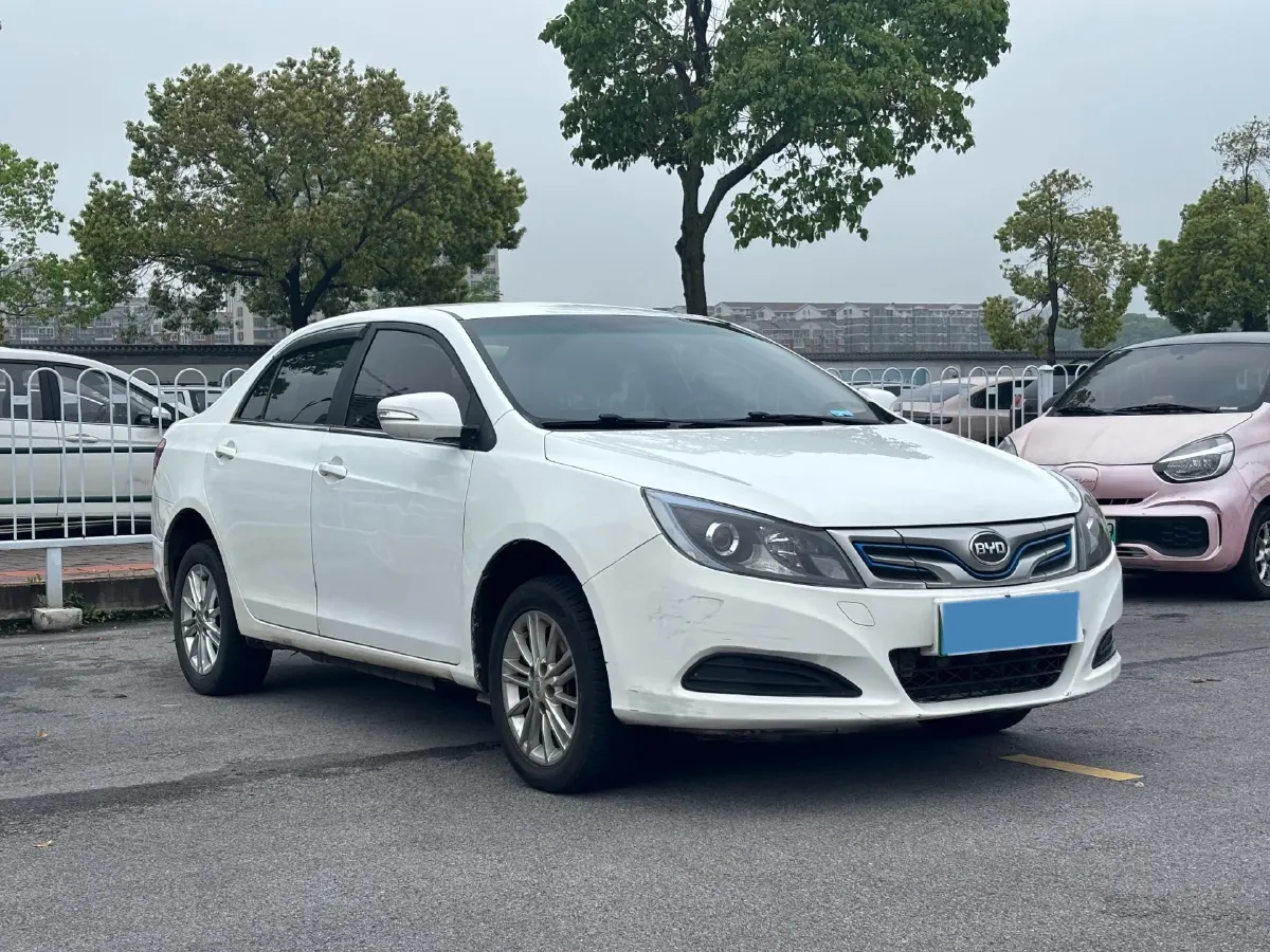2018 BYD e5 BEV 60.48KWH,autocango,china used car exporter,china ev exporter,chinese used car exporter,chinese used ev exporter