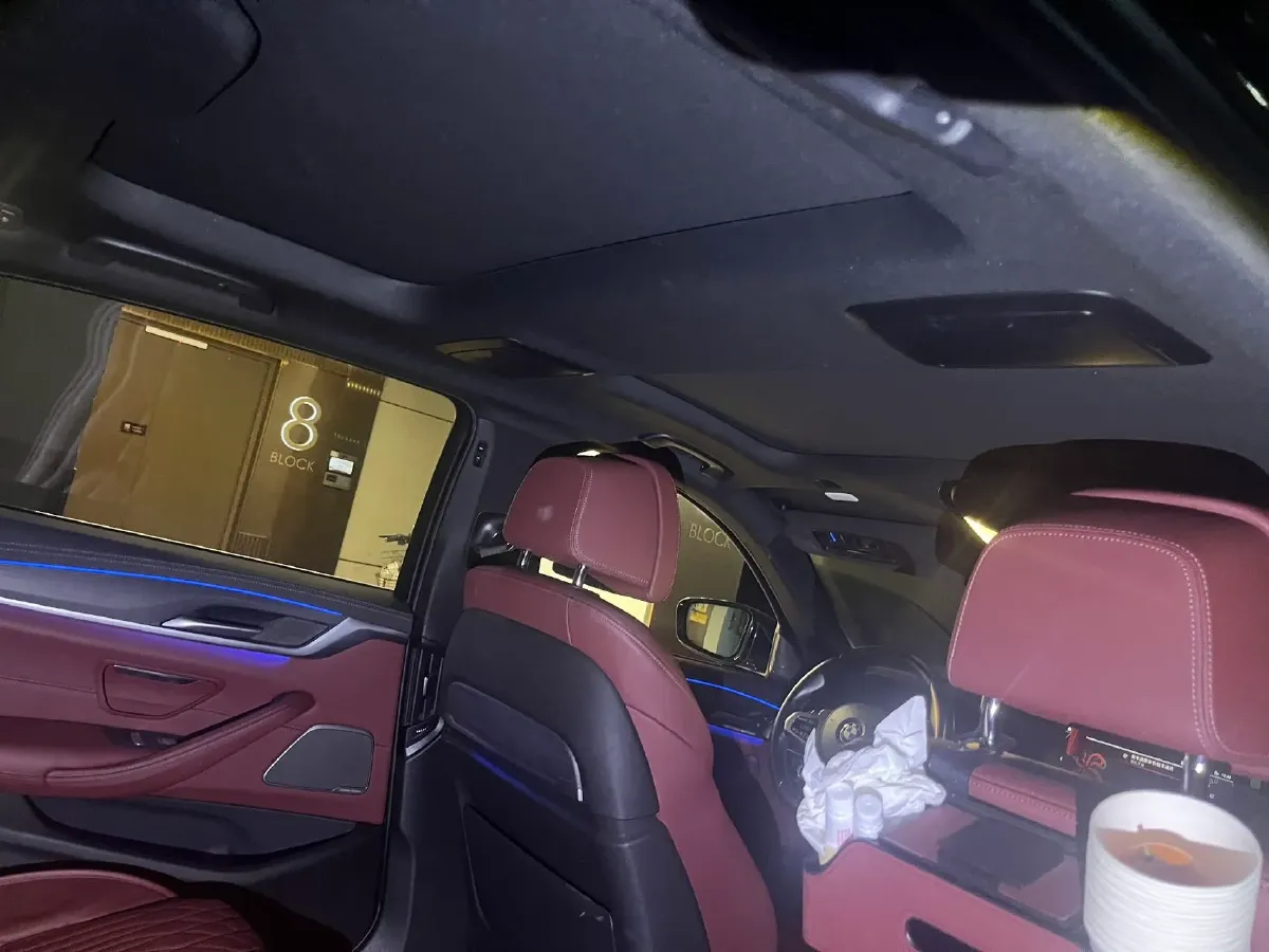 2022 BMW 5 Series 2.0T 252HP L4 8AT,autocango,china used car exporter,china ev exporter,chinese used car exporter,chinese used ev exporter