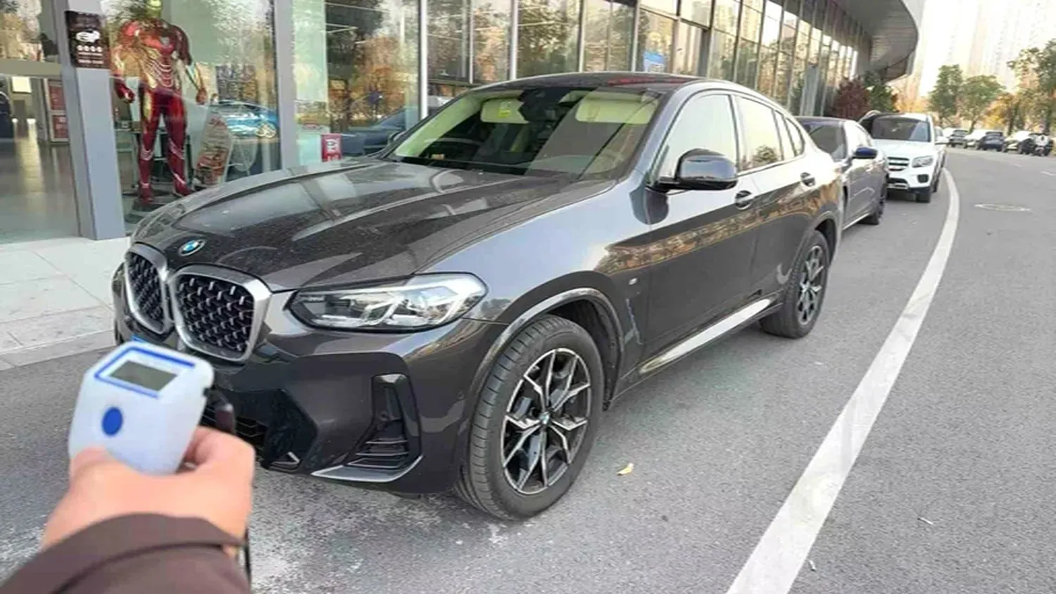2022 BMW X4 2.0T 245HP L4 8AT,autocango,china used car exporter,china ev exporter,chinese used car exporter,chinese used ev exporter