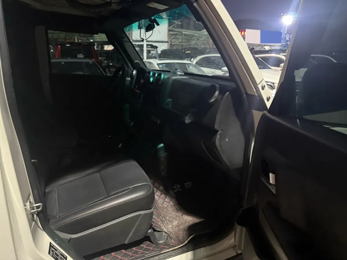 2018 Beijing BJ40 2.0T 150HP L4 6MT,autocango,china used car exporter,china ev exporter,chinese used car exporter,chinese used ev exporter