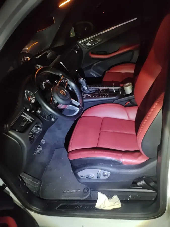 2018 Porsche Macan 2.0T 252HP L4 7DCT,autocango,china used car exporter,china ev exporter,chinese used car exporter,chinese used ev exporter