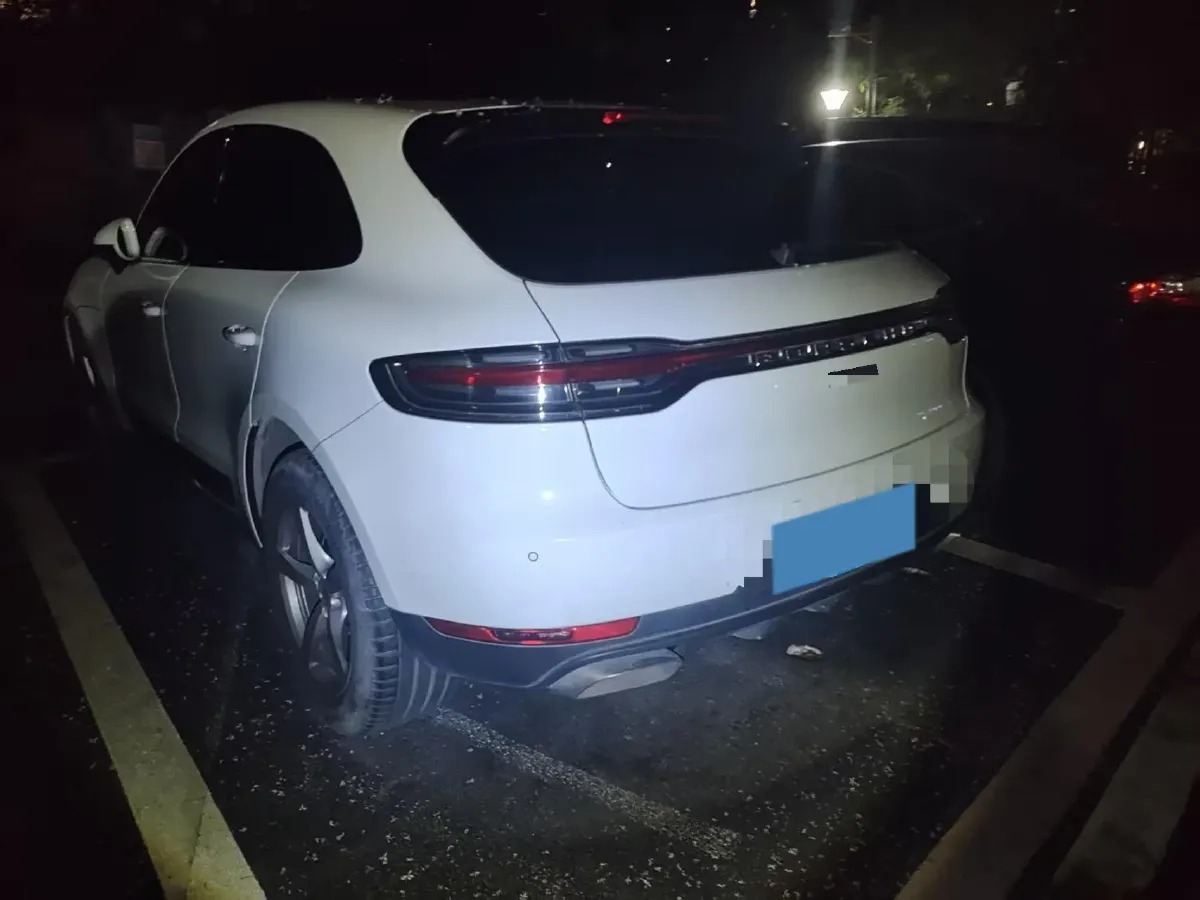 2018 Porsche Macan 2.0T 252HP L4 7DCT,autocango,china used car exporter,china ev exporter,chinese used car exporter,chinese used ev exporter