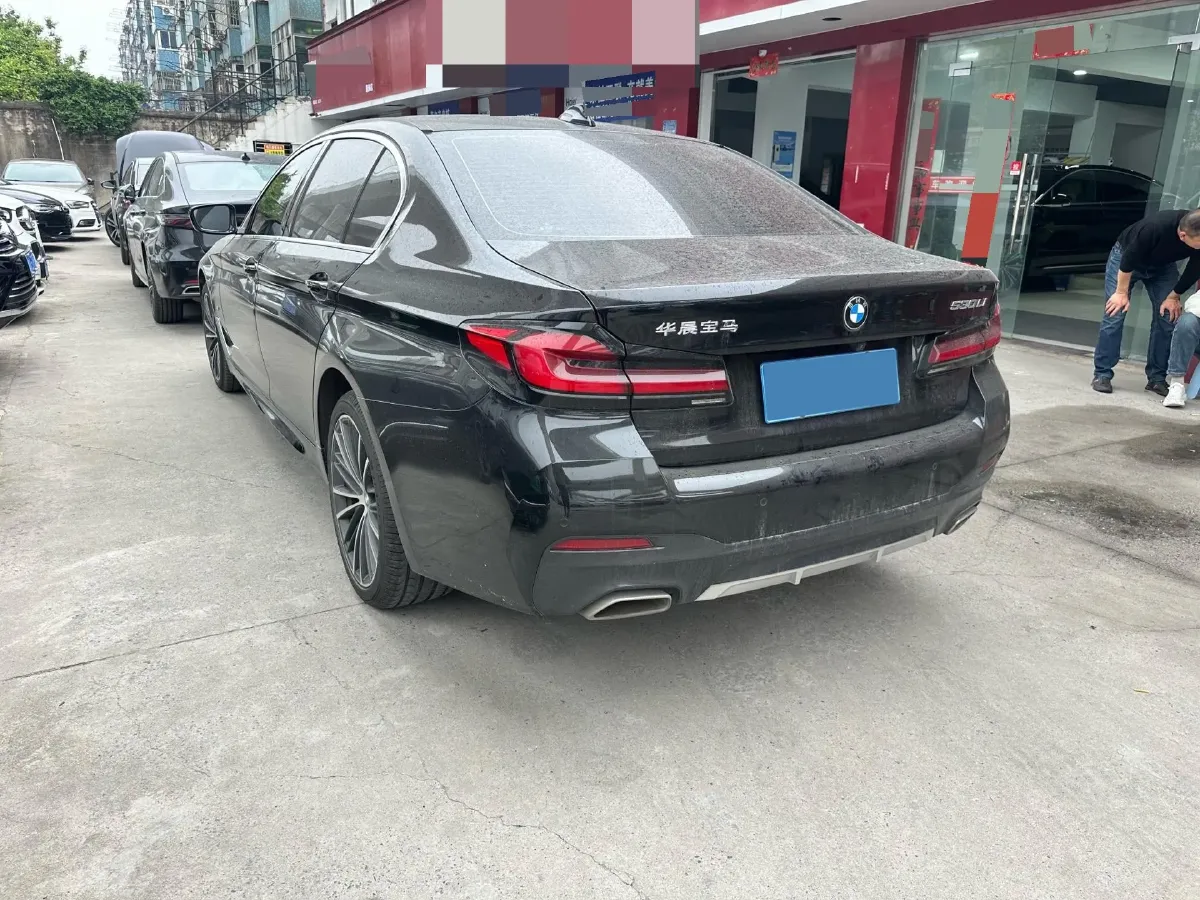 2022 BMW 5 Series 2.0T 252HP L4 8AT,autocango,china used car exporter,china ev exporter,chinese used car exporter,chinese used ev exporter