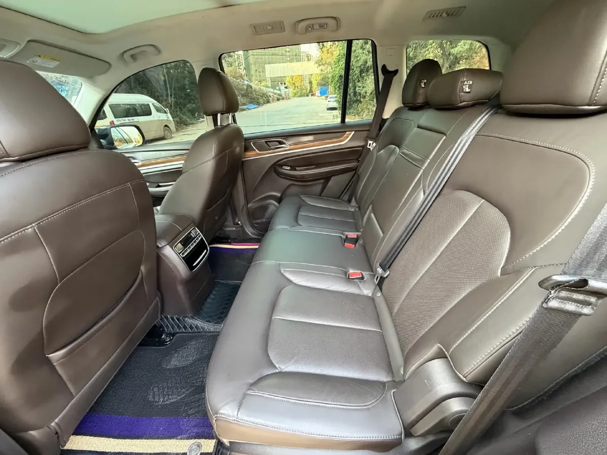 2019 Roewe RX8 2.0T 222HP L4 6AT,autocango,china used car exporter,china ev exporter,chinese used car exporter,chinese used ev exporter