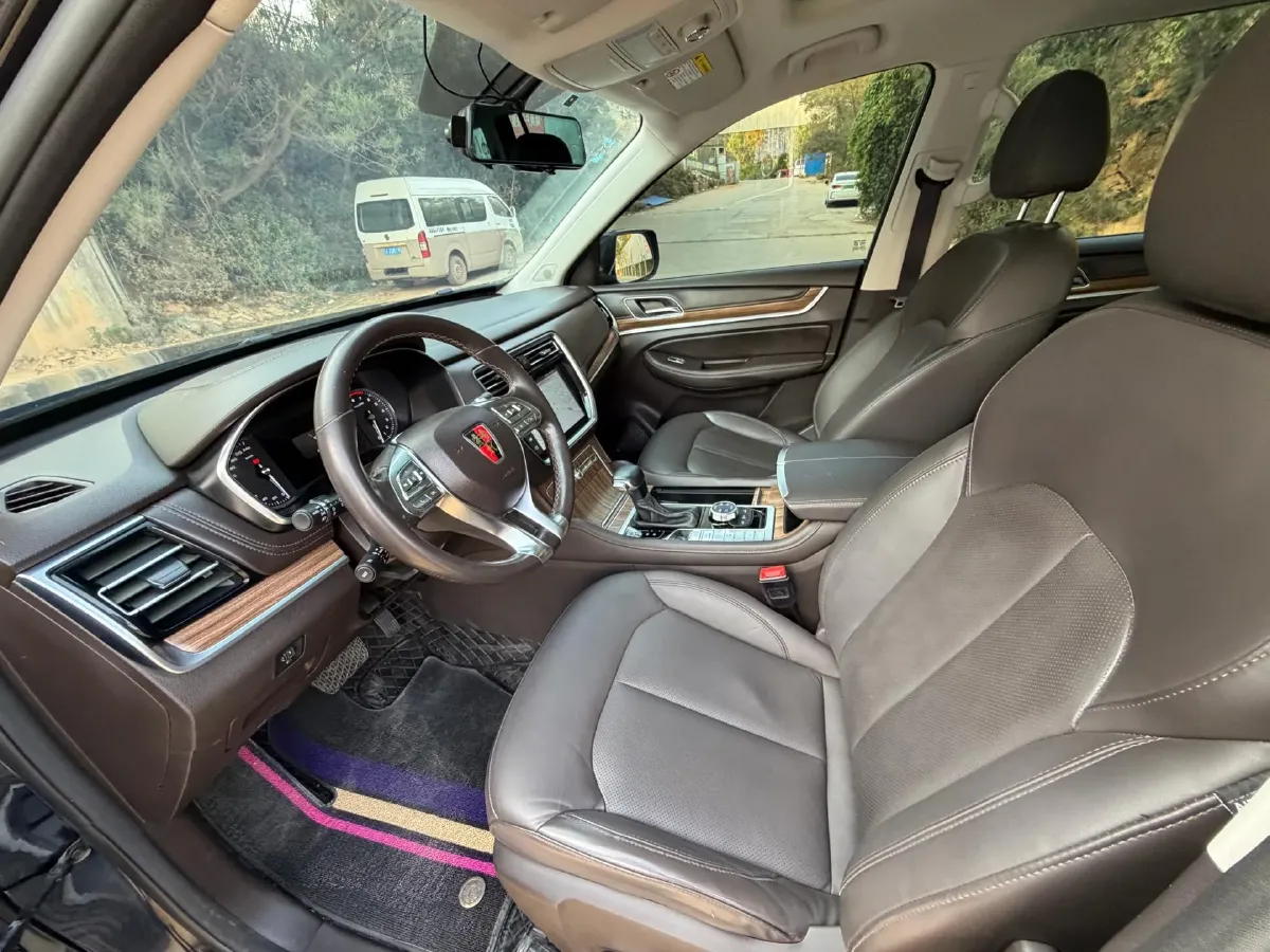 2019 Roewe RX8 2.0T 222HP L4 6AT,autocango,china used car exporter,china ev exporter,chinese used car exporter,chinese used ev exporter