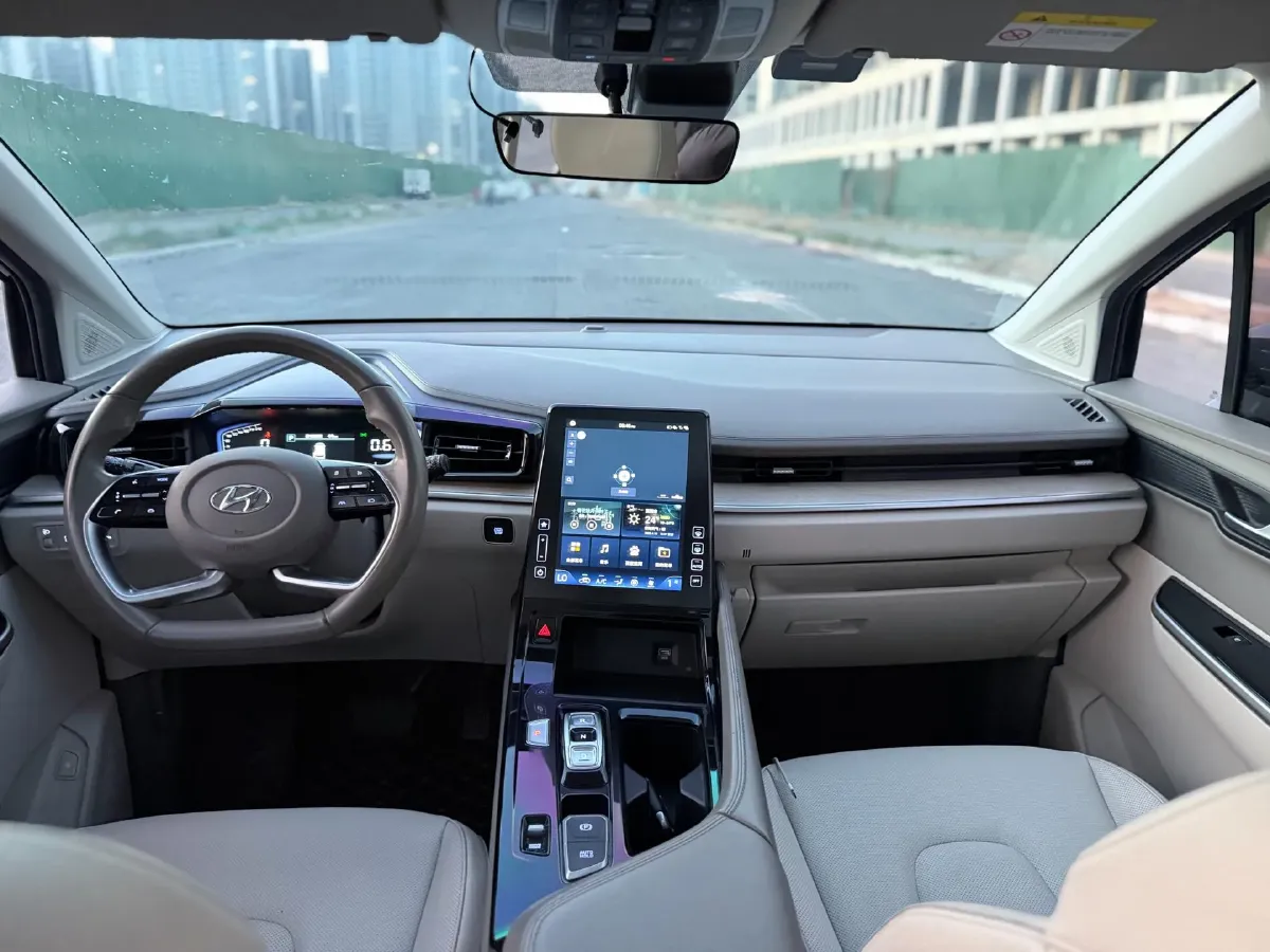 2022 Hyundai Custo 1.5T 170HP L4 8AT,autocango,china used car exporter,china ev exporter,chinese used car exporter,chinese used ev exporter