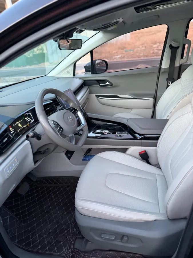 2022 Hyundai Custo 1.5T 170HP L4 8AT,autocango,china used car exporter,china ev exporter,chinese used car exporter,chinese used ev exporter