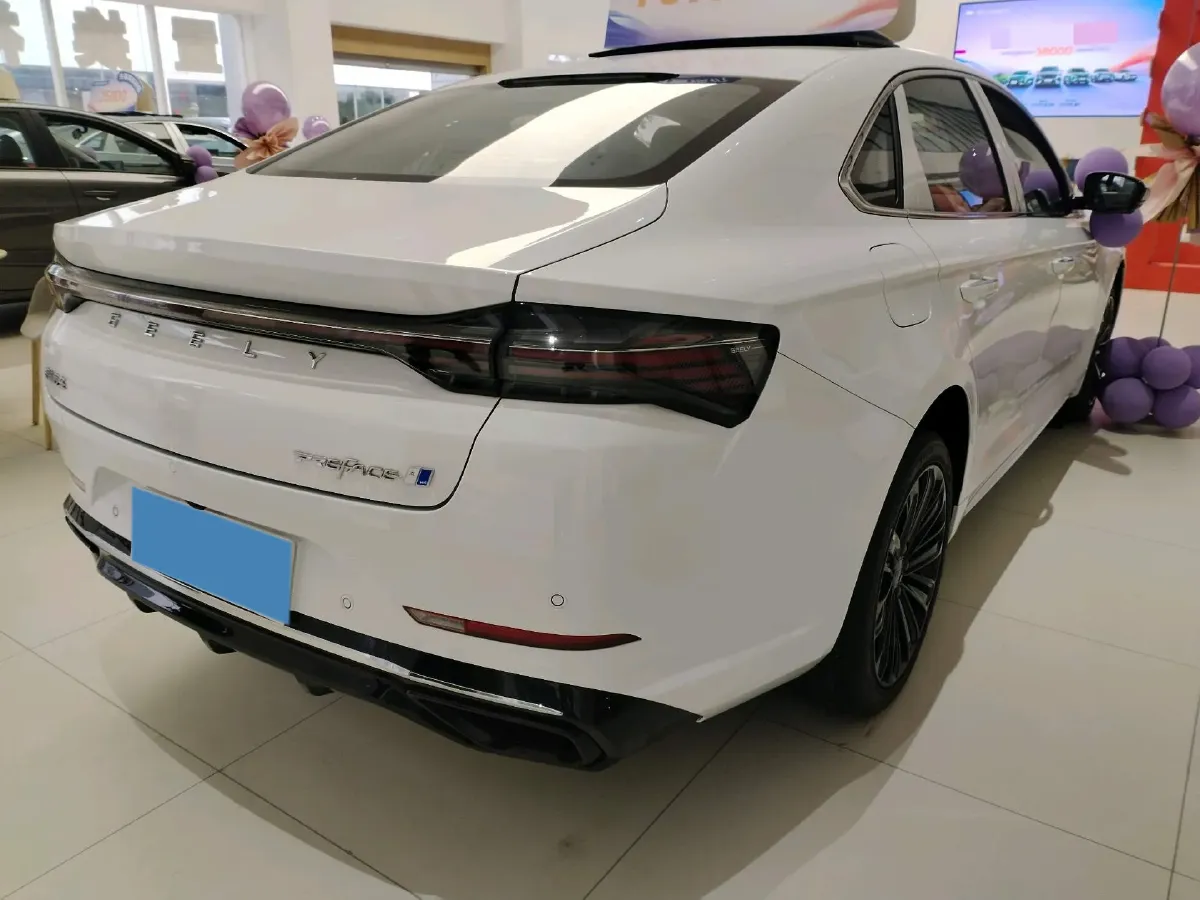 2024 Geely Preface 1.5T 163HP L4 3DHT Hybrid,autocango,china used car exporter,china ev exporter,chinese used car exporter,chinese used ev exporter