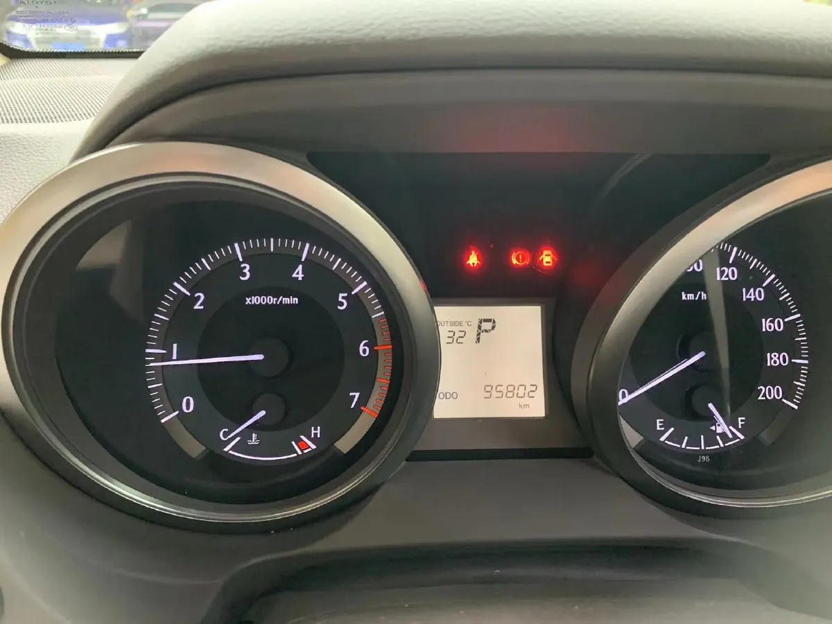 2017 Land Rover Discovery Sport 2.0T 241HP L4 9AT,autocango,china used car exporter,china ev exporter,chinese used car exporter,chinese used ev exporter