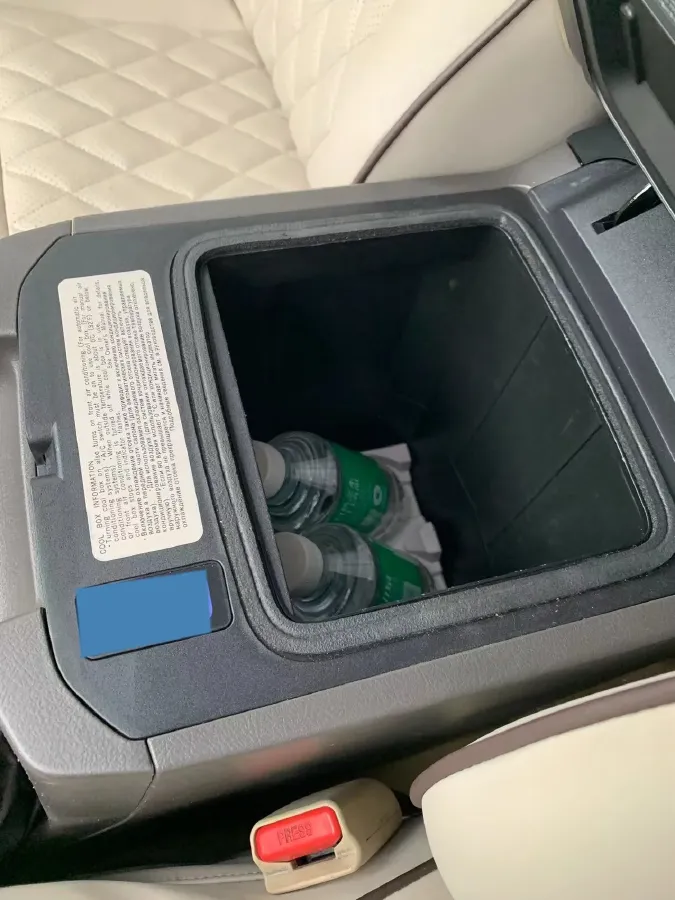 2017 Land Rover Discovery Sport 2.0T 241HP L4 9AT,autocango,china used car exporter,china ev exporter,chinese used car exporter,chinese used ev exporter