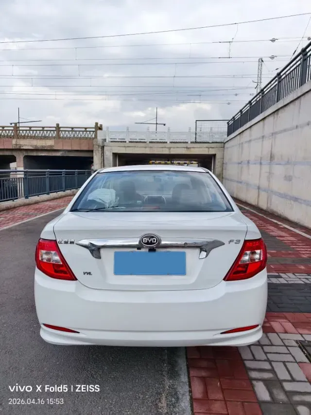 2015 BYD F3 1.5L 109HP L4 5MT,autocango,china used car exporter,china ev exporter,chinese used car exporter,chinese used ev exporter