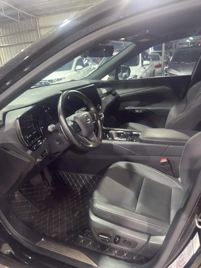 2023 Lexus RX 2.5L 189HP L4 E-CVT Hybrid,autocango,china used car exporter,china ev exporter,chinese used car exporter,chinese used ev exporter