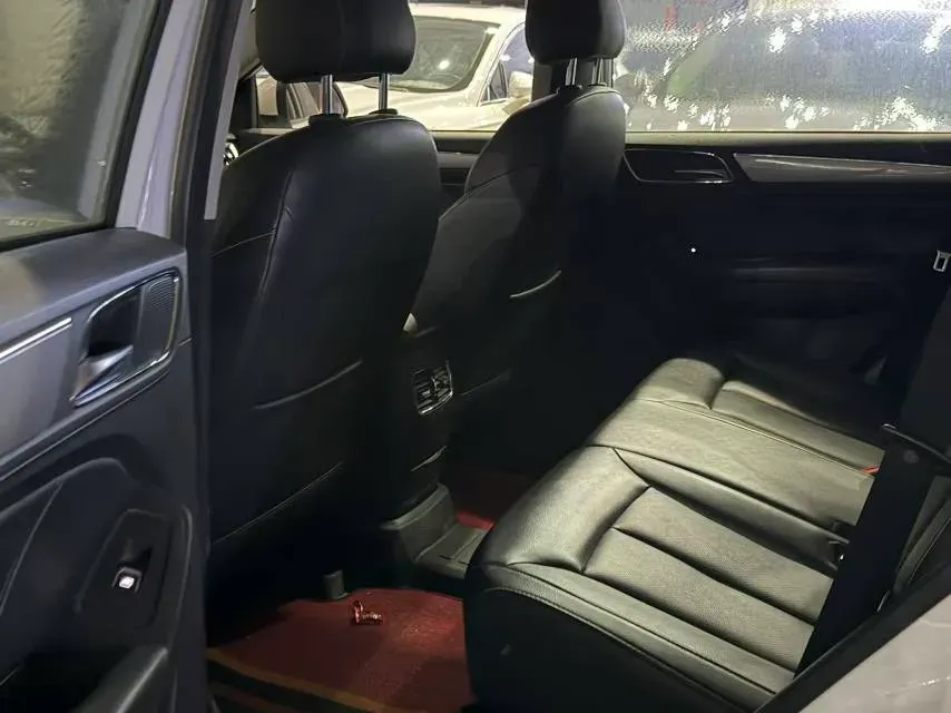 2018 Roewe RX5 1.5T 169HP L4 7DCT,autocango,china used car exporter,china ev exporter,chinese used car exporter,chinese used ev exporter