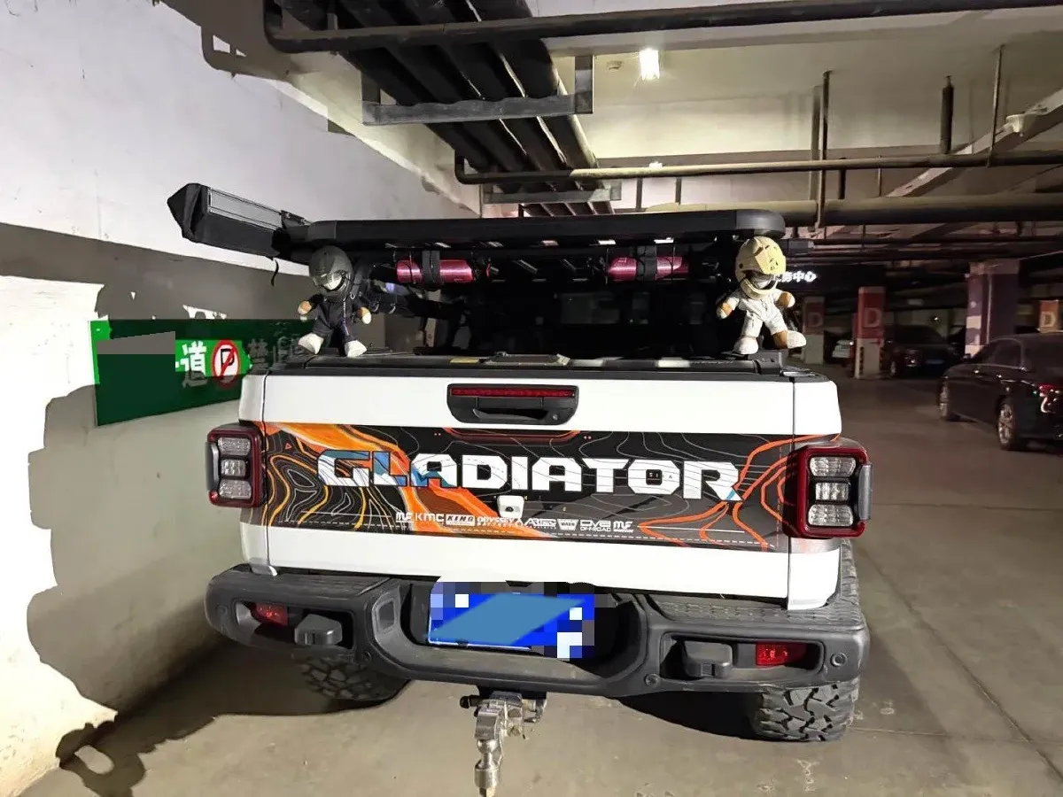 2022 Jeep Gladiator 3.6L 284HP V6 8AT,autocango,china used car exporter,china ev exporter,chinese used car exporter,chinese used ev exporter