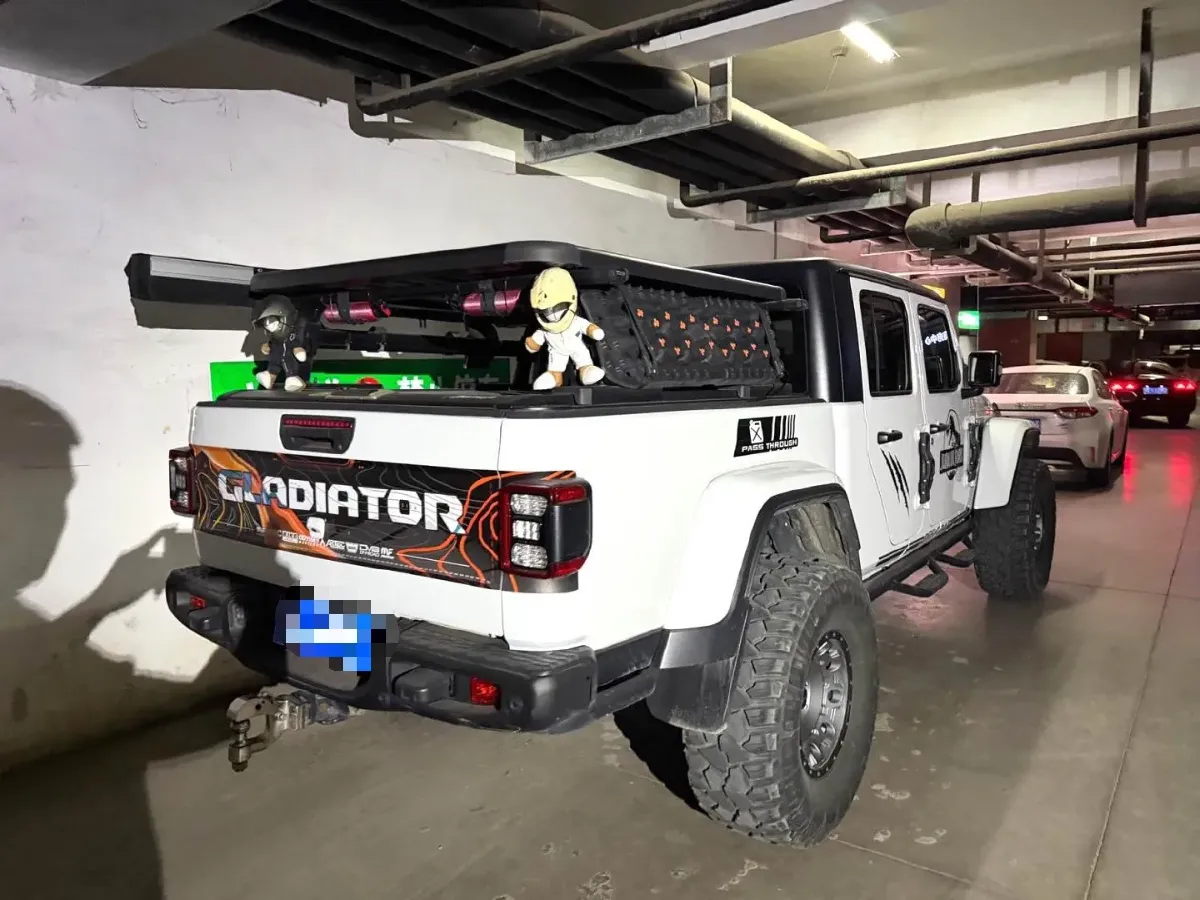 2022 Jeep Gladiator 3.6L 284HP V6 8AT,autocango,china used car exporter,china ev exporter,chinese used car exporter,chinese used ev exporter