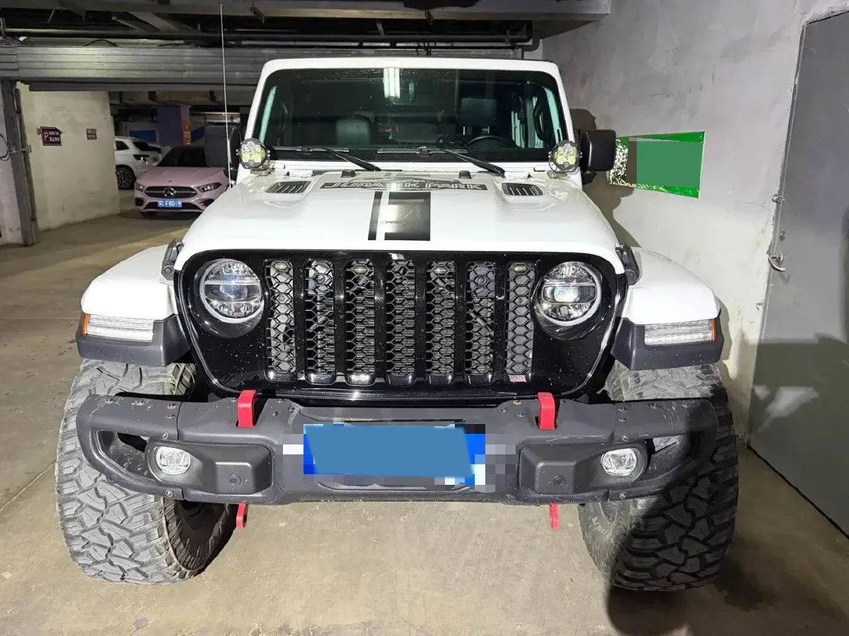2022 Jeep Gladiator 3.6L 284HP V6 8AT,autocango,china used car exporter,china ev exporter,chinese used car exporter,chinese used ev exporter
