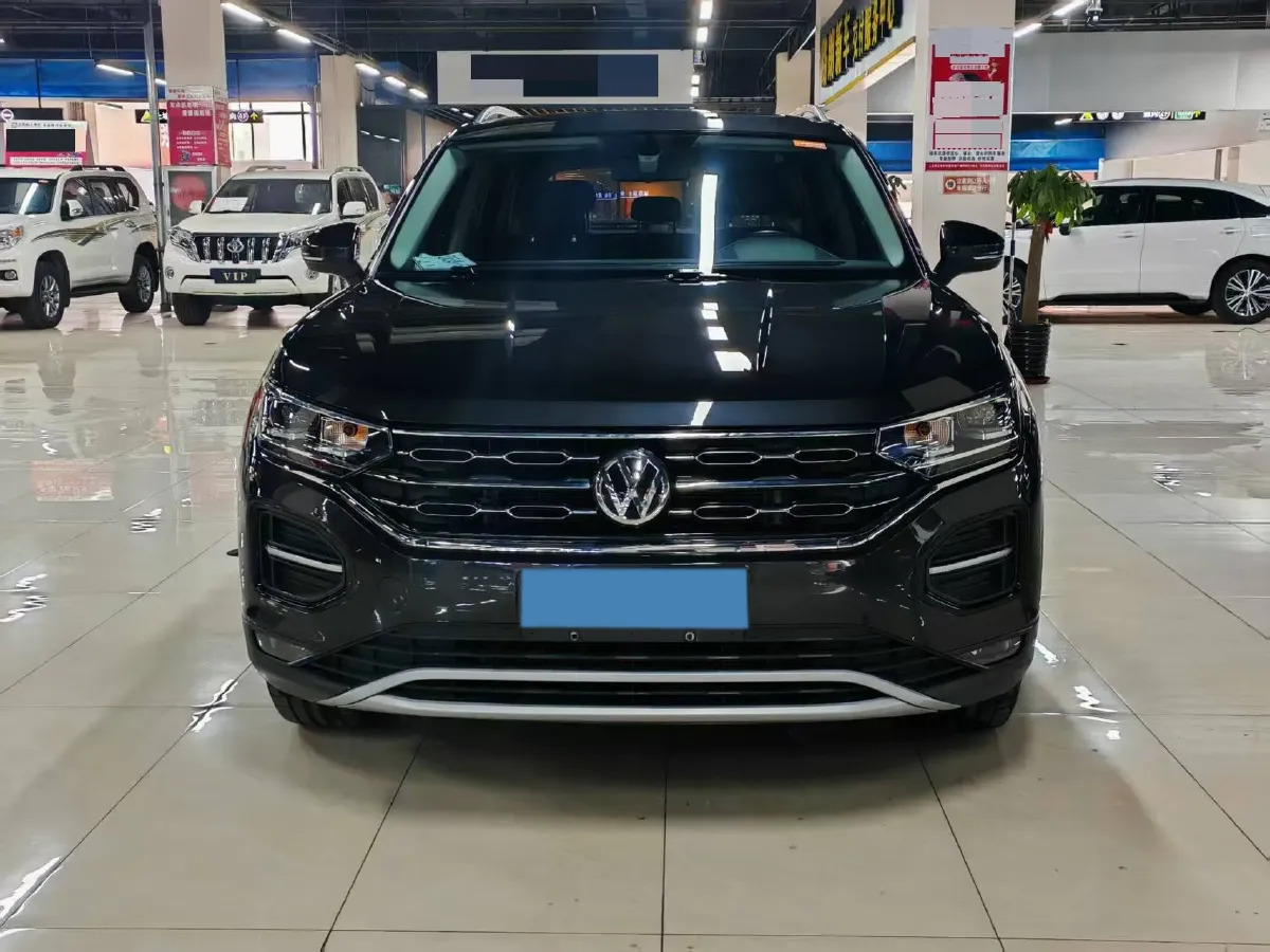 2019 Jeep Cherokee 2.0T 234HP L4 9AT,autocango,china used car exporter,china ev exporter,chinese used car exporter,chinese used ev exporter