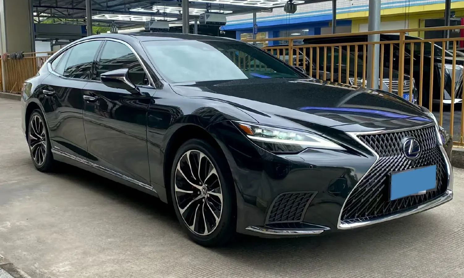 2020 Lexus LS 3.5L 299HP V6 E-CVT Hybrid,autocango,china used car exporter,china ev exporter,chinese used car exporter,chinese used ev exporter